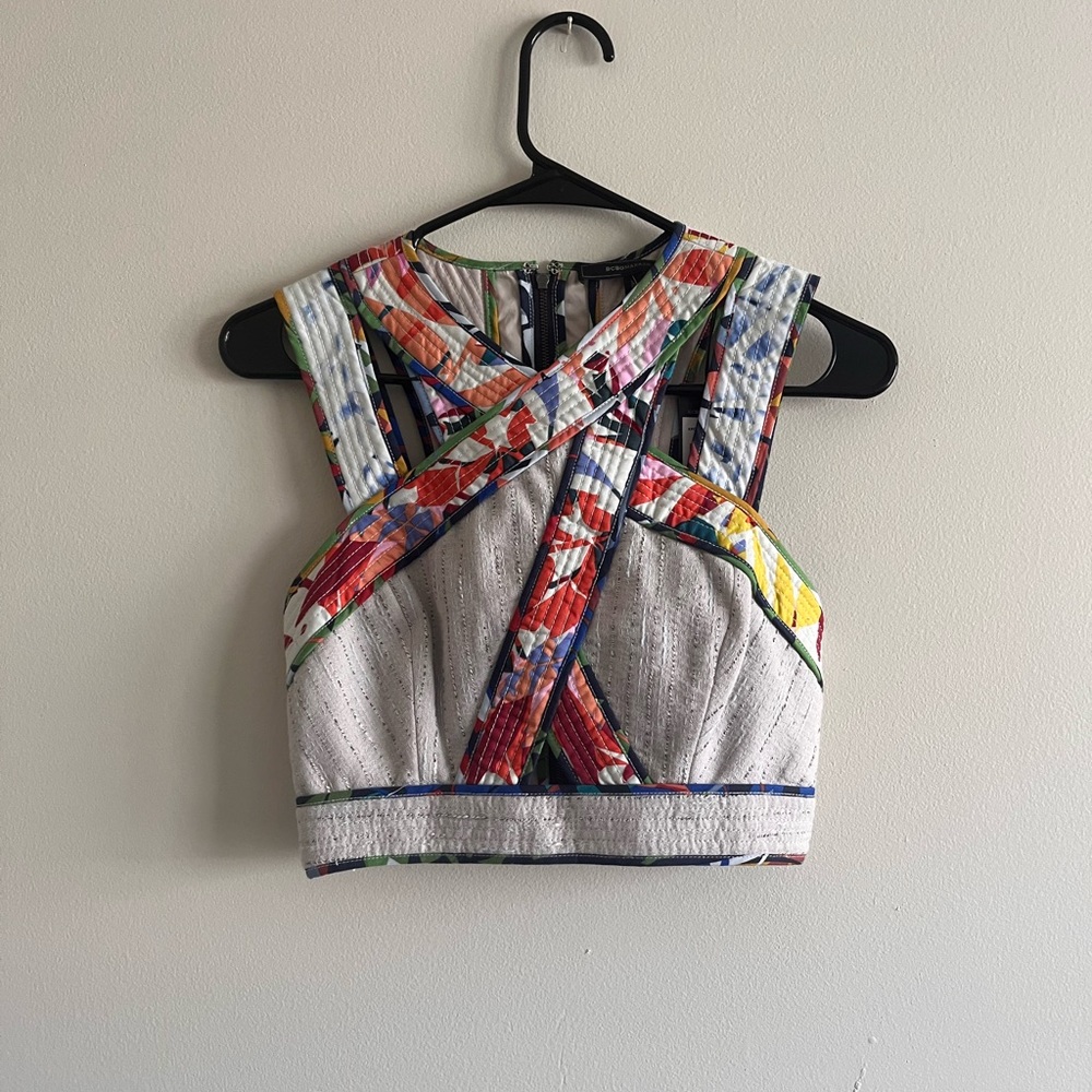 BCBGMaxAzria Red Pink Graphic Crop Top